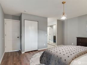 9715 NE Juanita Drive 206B, Kirkland WA 98034