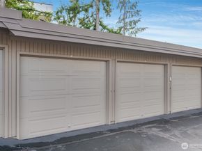 9715 NE Juanita Drive 206B, Kirkland WA 98034