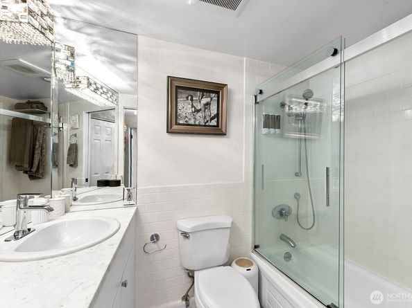 2360 43rd Avenue E 214, Seattle WA 98112