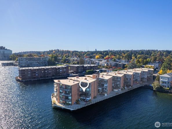 2360 43rd Avenue E 214, Seattle WA 98112