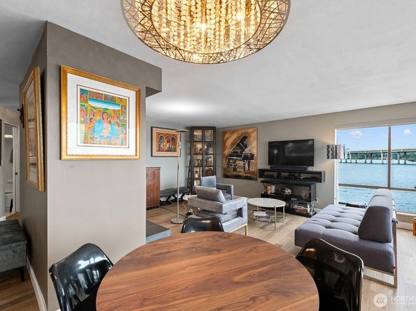 2360 43rd Avenue E 214, Seattle WA 98112