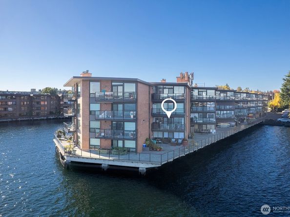 2360 43rd Avenue E 214, Seattle WA 98112