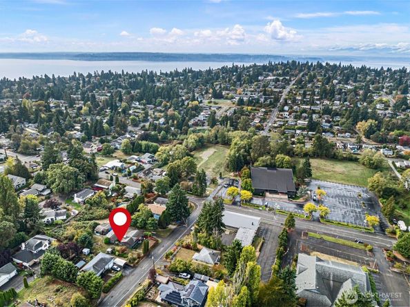 2635 SW 104th Street, Seattle WA 98146