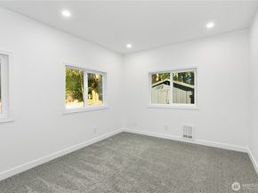 3379 SW County Line Road, Port Orchard WA 98367