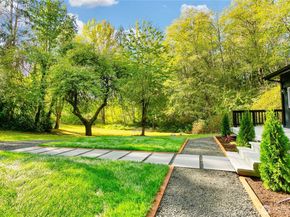 3379 SW County Line Road, Port Orchard WA 98367