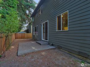 24502 110th Avenue SE, Kent WA 98030