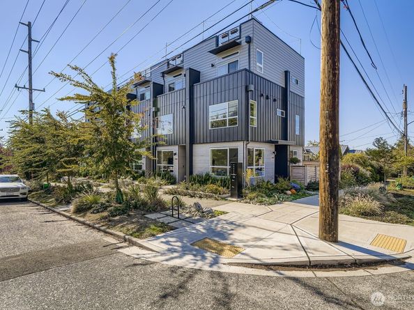 5719 9th Avenue NW, Seattle WA 98107