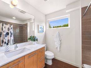 8363 29th Avenue NW, Seattle WA 98117