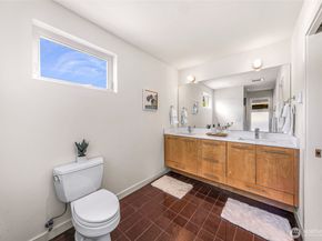 8363 29th Avenue NW, Seattle WA 98117