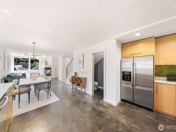 8363 29th Avenue NW, Seattle WA 98117