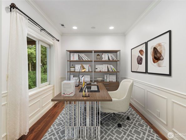 10407 NE 17th Street, Bellevue WA 98004