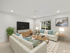 10407 NE 17th Street, Bellevue WA 98004