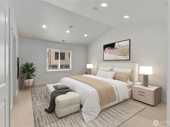 10407 NE 17th Street, Bellevue WA 98004