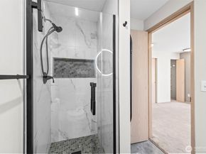 5402 S 237th Place, Kent WA 98032