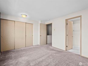 5402 S 237th Place, Kent WA 98032