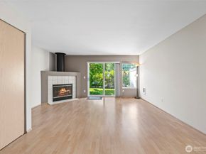 5402 S 237th Place, Kent WA 98032
