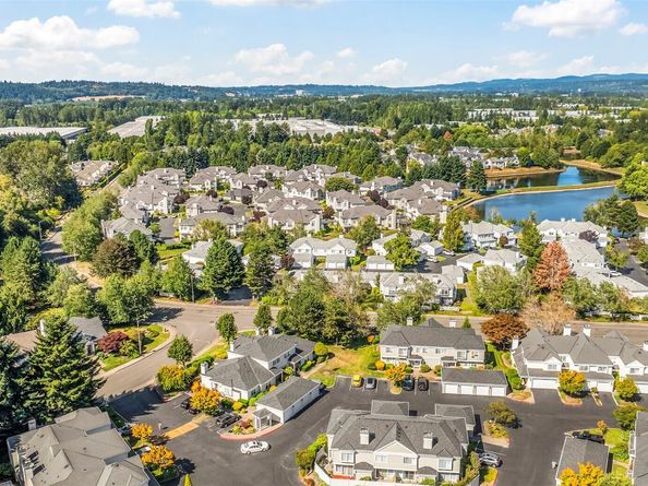 5402 S 237th Place, Kent WA 98032