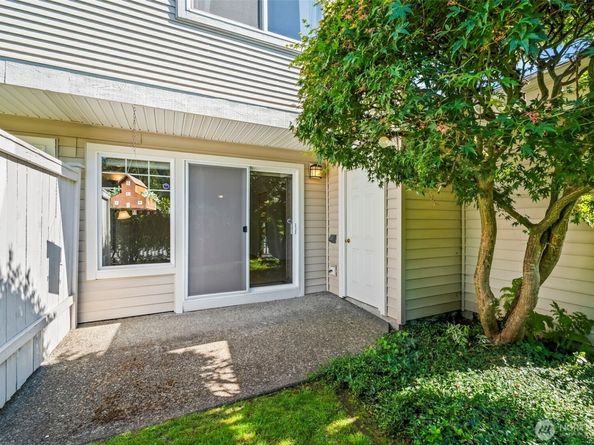 5402 S 237th Place, Kent WA 98032