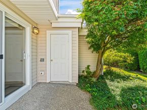 5402 S 237th Place, Kent WA 98032