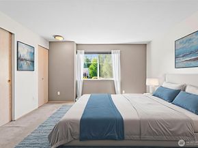 5402 S 237th Place, Kent WA 98032