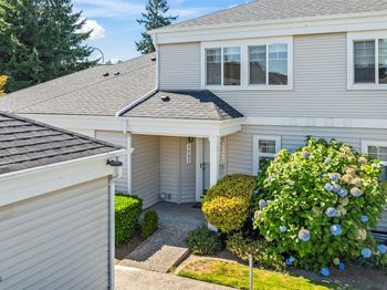 5402 S 237th Place
