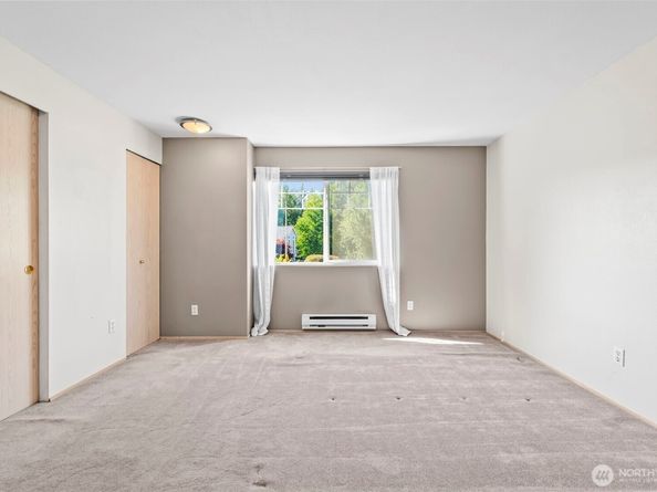 5402 S 237th Place, Kent WA 98032