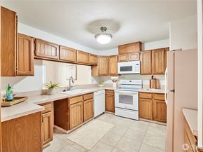 14611 NE 50th Place F2, Bellevue WA 98007