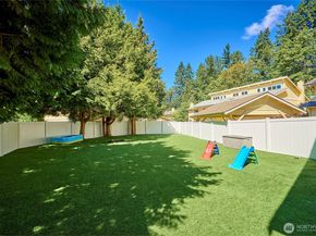 14611 NE 50th Place F2, Bellevue WA 98007