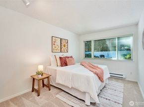 14611 NE 50th Place F2, Bellevue WA 98007