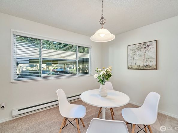 14611 NE 50th Place F2, Bellevue WA 98007
