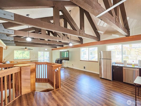 14611 NE 50th Place F2, Bellevue WA 98007