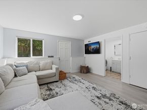3754 NE 194th Street, Lake Forest Park WA 98155