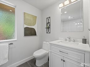 3754 NE 194th Street, Lake Forest Park WA 98155