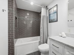 3754 NE 194th Street, Lake Forest Park WA 98155