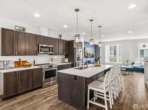 13706 Manor Way C3, Lynnwood WA 98087