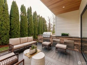 12811 SE 44th Place, Bellevue WA 98006