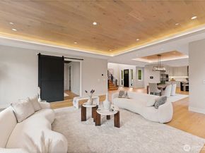 12811 SE 44th Place, Bellevue WA 98006