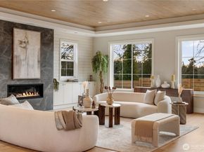 12811 SE 44th Place, Bellevue WA 98006