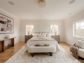 12811 SE 44th Place, Bellevue WA 98006