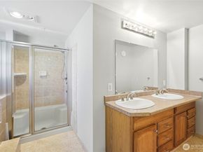 7919 194th Place SW, Edmonds WA 98026
