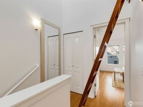 206 24th Avenue E, Seattle WA 98112