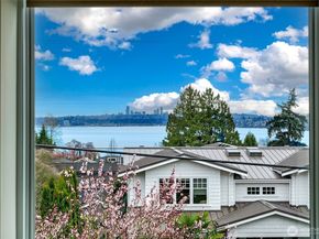 526 14th Avenue W, Kirkland WA 98033