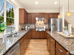 12127 166th Place NE, Redmond WA 98052