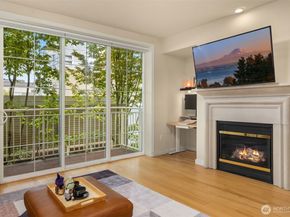 11004 NE 11th Street 404, Bellevue WA 98004