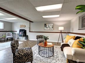 22426 3rd Place W, Bothell WA 98021