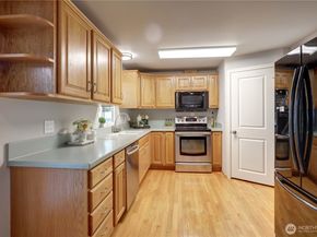 22426 3rd Place W, Bothell WA 98021