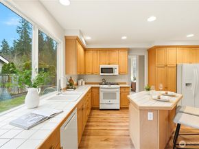 20229 29th Avenue SE, Bothell WA 98012