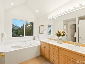 20229 29th Avenue SE, Bothell WA 98012