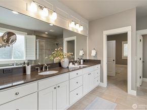 3232 112th Avenue SE, Bellevue WA 98004