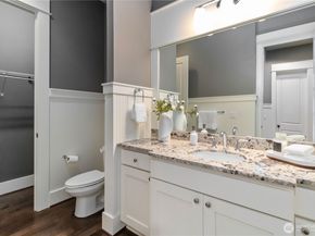 3232 112th Avenue SE, Bellevue WA 98004